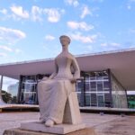 STF retoma julgamento sobre benefícios fiscais para agrotóxicos