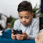 Governo anuncia classificação indicativa para apps e nova faixa etária