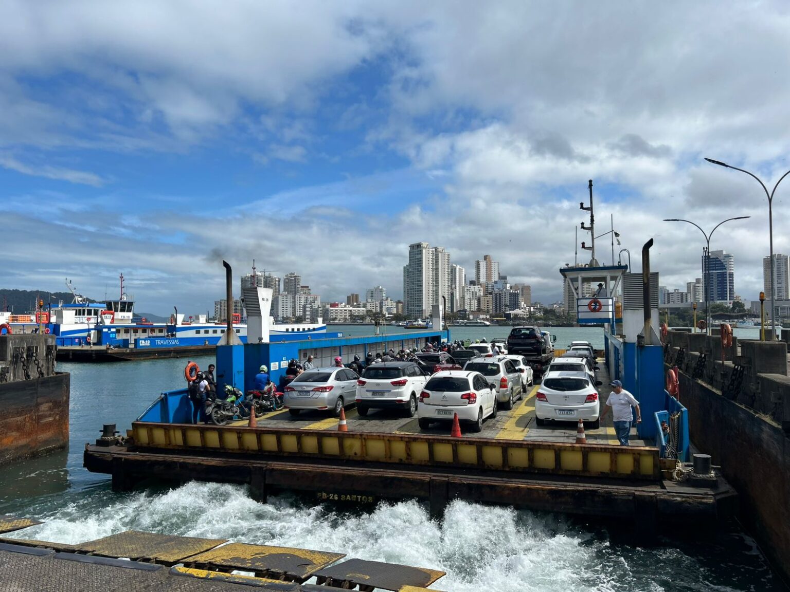 Travessias de Balsa alcançam quase 2 milhões de usuários, no Litoral de SP