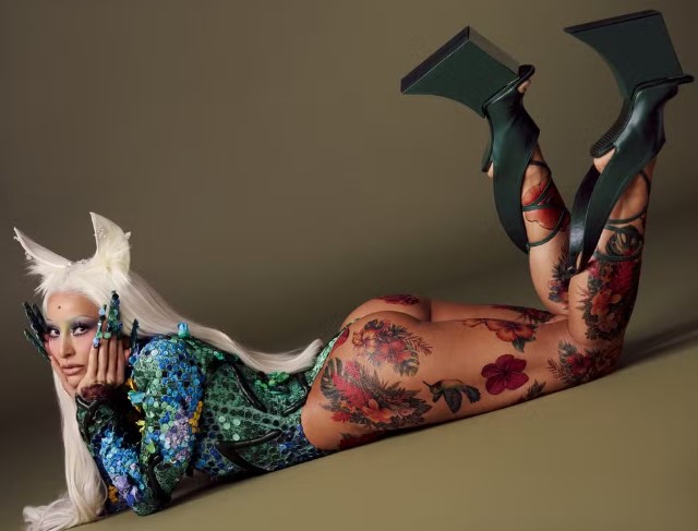 🎭 Sabrina Sato abre o Carnaval 2026 com fantasia de elfa em alta-costura