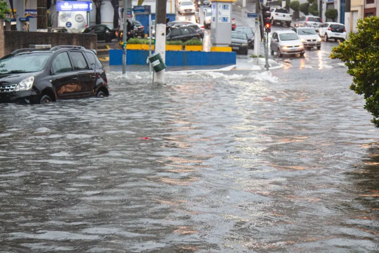 São Paulo em estado de atenção para alagamentos