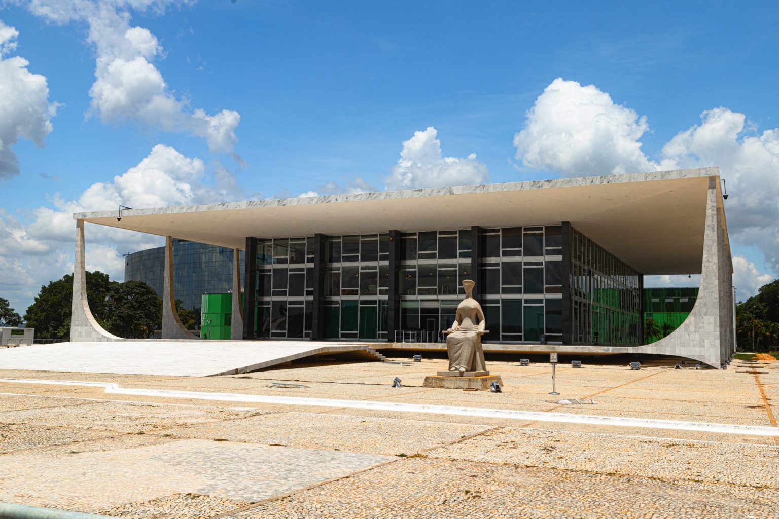 Congresso e STF buscam consenso sobre penduricalhos
