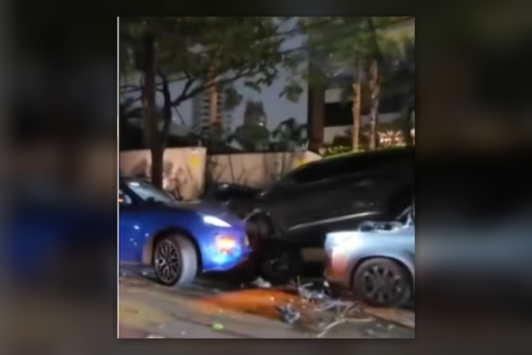 Motorista de Porsche é preso após atingir quatro carros estacionados em São Paulo
