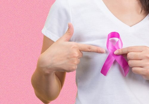 Outubro Rosa: especialista esclarece mitos e dúvidas sobre a saúde das mamas