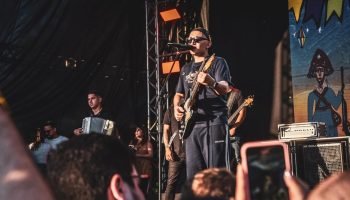O cantor pernambucano João Gomes vai fechar programação de novembro no Wet'n Wild
