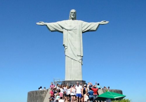 Visitantes precisarão subir cerca de 80 degraus de pedra, já que as escadas rolantes estarão desativadas