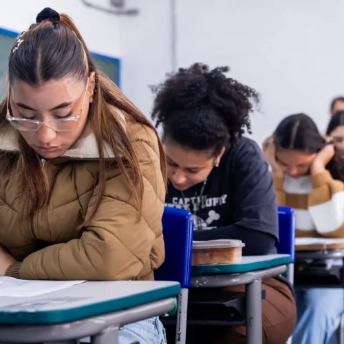 Simulado do Provão e Enem terá resultado na Sala do Futuro e correção na escola