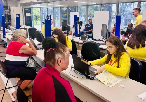 Poupatempo Móvel inicia atendimentos em Cajuru e Pereiras nesta segunda-feira (19)