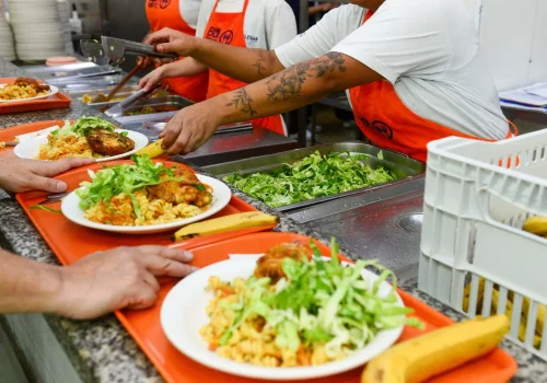 Bom Prato celebra Dia Mundial do Macarrão com refeição especial no domingo (25)